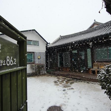 Hotel Eunhaengro 86.2 Jeonju Exterior foto